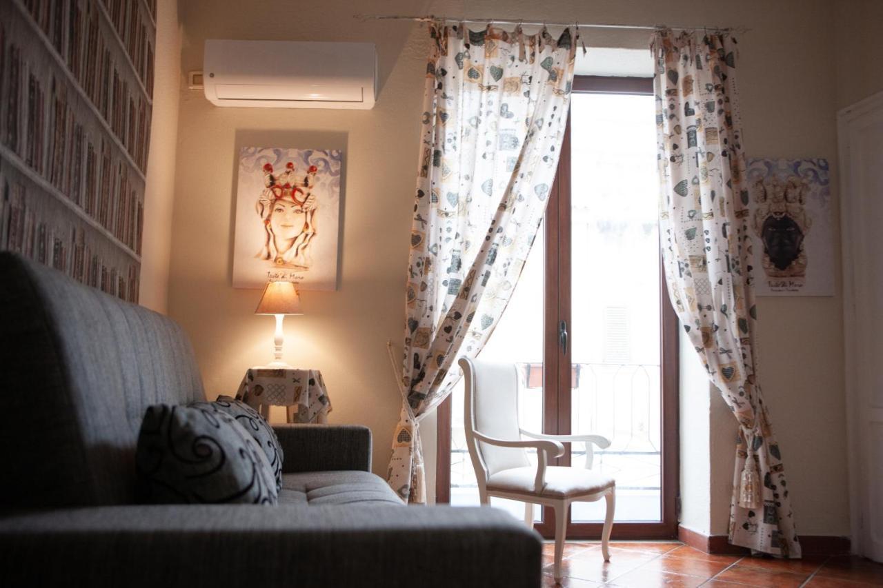 Casa Vacanze Terrasini Duomo Esterno foto