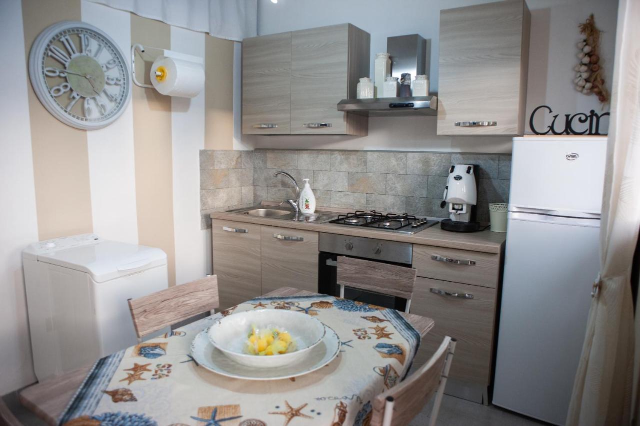 Casa Vacanze Terrasini Duomo Esterno foto